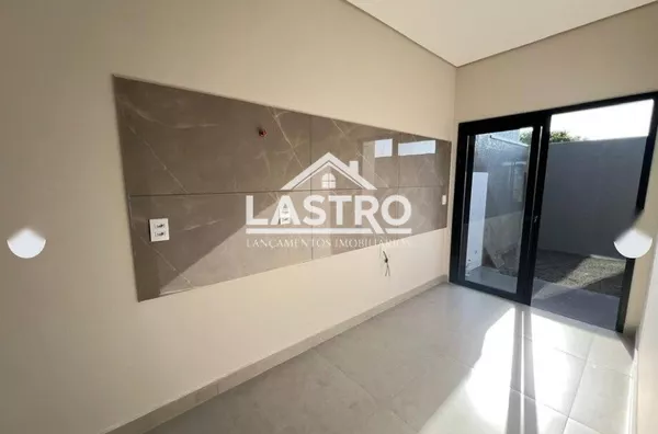 CASA A VENDA, MORUMBI COM 2 QUARTOS
