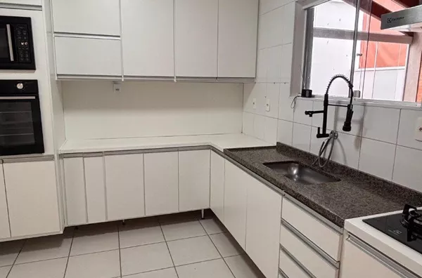 Casa em condomínio para aluguel, 3 quarto(s),  Condomínio Veredas, Taubaté