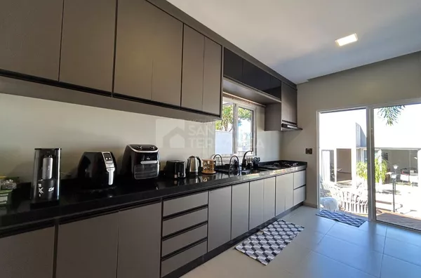 Casa Alto Padrão para venda em Santa Terezinha De Itaipu