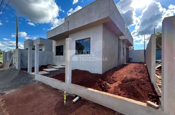 Casa para venda em Santa Terezinha De Itaipu na Região dos Conjuntos