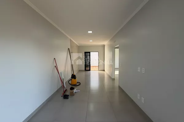 Casa de esquina para venda em Santa Terezinha De Itaipu
