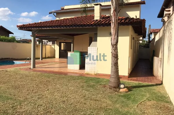 Sobrado em Condomínio Fechado localizado em Bonfim Paulista com terreno de 759,80m² e 192,14m² de área útil.
