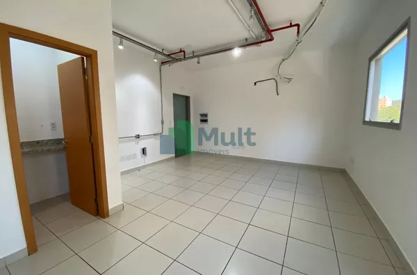 Sala Comercial em excelente localização no Centro Empresarial do Jardim Botânico com 48,54m² de área útil.