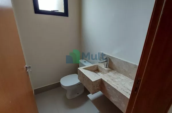 Casa Térrea á venda no Condomínio Alto do Castelo 1. 178m²
