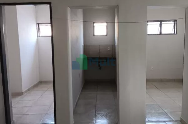 Imóvel Comercial em excelente localização a 100metros da Av. Independência.  Clinicas, escritórios entre outros seguimentos.
