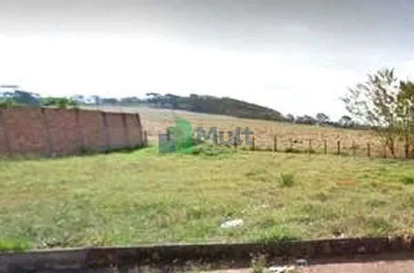 Ótimo Terreno localizado no Bairro Jd. Palmares com 250,67m², casa dos dois lados do terreno. Ótima oportunidade.