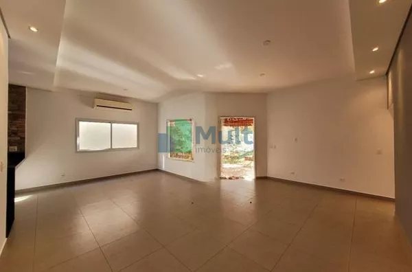 Casa térrea localizada na City Ribeirão, com 207 m² de área útil