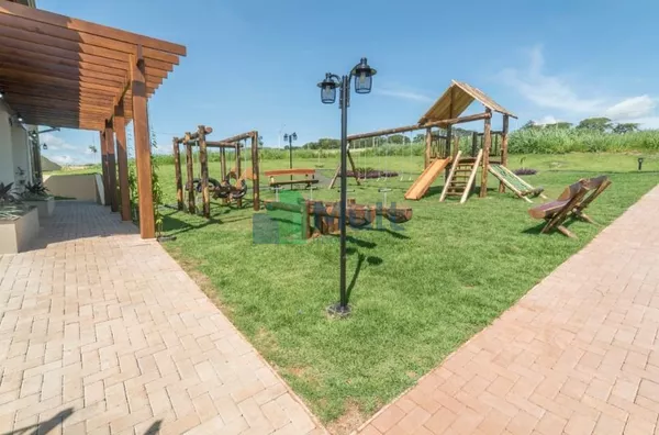 Terreno em Condomínio em Bonfim Paulista localizado próximo   á Rod. José Fregonezi. Condomínio Terras de San Pedro com 288m².