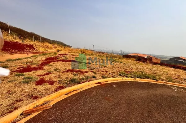 Terreno Residencial em ótima localizado em Bairro Planejado pela  Perplan  "Villas do Mirante " no Jd. Anhanguera com 357,00m².