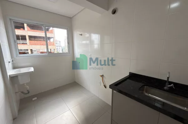 Apartamento para locação em Ribeirânia, Ribeirão Preto/SP. Com 33 m², oferece ambientes modernos e funcionais, ideal para estudantes e profissionais.
