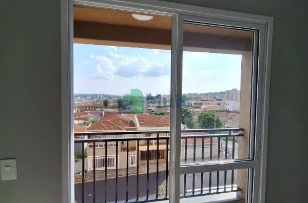 Apartamento em excelente localização no Bairro Sumarezinho com 61m² de área privativa.