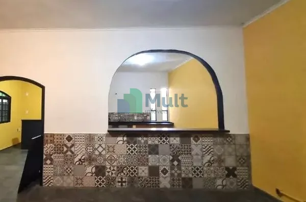 Salão Comercial  localizado no Bairro Vila Seixas em  excelente localização próximo às Avenidas Independência, Francisco  com 469m² de terreno e 327m²