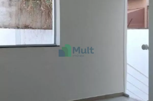Imóvel Comercial em excelente localização em uma das áreas mais prestigiadas próximo ao Shopping Santa Úrsula, com 213m² de terreno e 210m²construída.