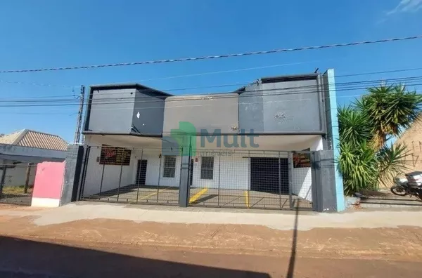 Casa Comercial em excelente localização na Av Independência com  alça de acesso a Francisco Junqueira, terreno 468m² e 421m² de área útil.