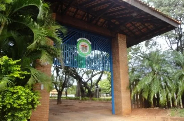 Um imóvel com múltiplas opções. Clube, resort, casa de repouso. Investimento com renda garantida....