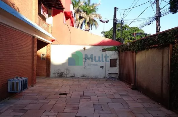 Casa com 4 quartos para alugar, 241 m² - Centro - Ribeirão Preto/SP