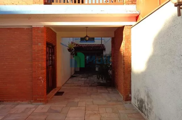 Casa com 4 quartos para alugar, 241 m² - Centro - Ribeirão Preto/SP