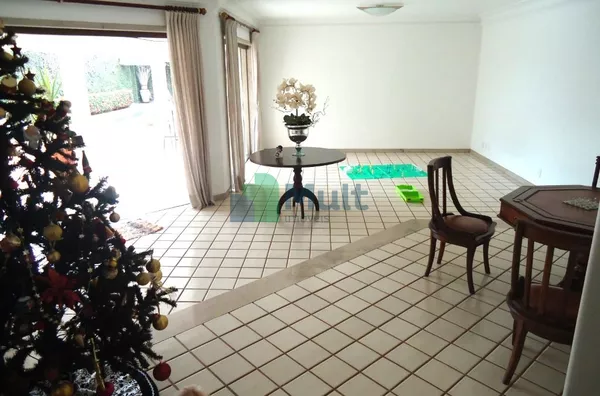 Sobrado no Bairro Jd. Sumaré com 04 suítes, piscina, varanda gourmet  com 595m² de área útil.