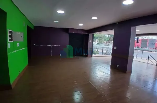 Salão Comercial para alugar na Av. Nove de Julho, 289m² - Jardim América - Ribeirão Preto