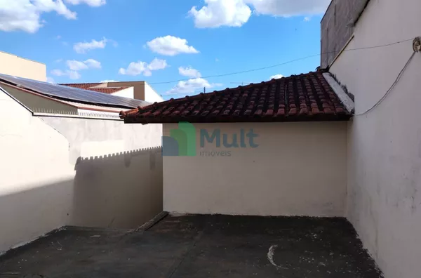 Casa com 3 quartos, sendo 1 suíte para aluguel,  Jardim Anhanguera, Ribeirão Preto