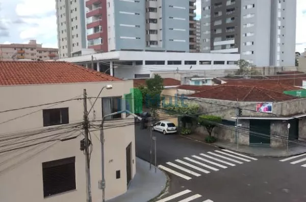 Apartamento em ótima localização no Bairro Jd. Paulista com 127m² de área útil .