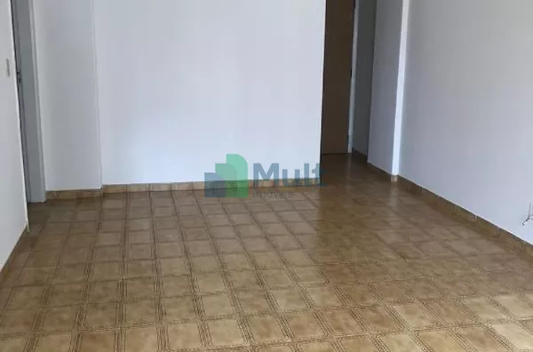 Apartamento em ótima localização próximo Shopping Santa Úrsula  com 92m² de área privativa.