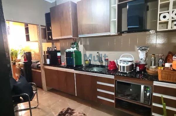 Apartamento em ótima localização no Bairro Castelo Branco com 74m² de área útil.