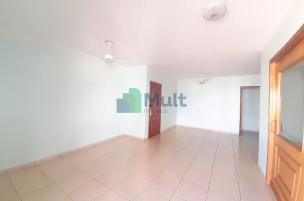 Apartamento com 153m², 2 vagas com valor único.