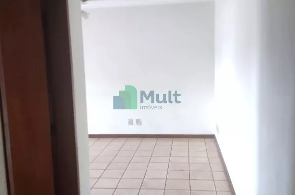Apartamento em ótima localização no Bairro Jd. Paulista com 127m² de área útil .