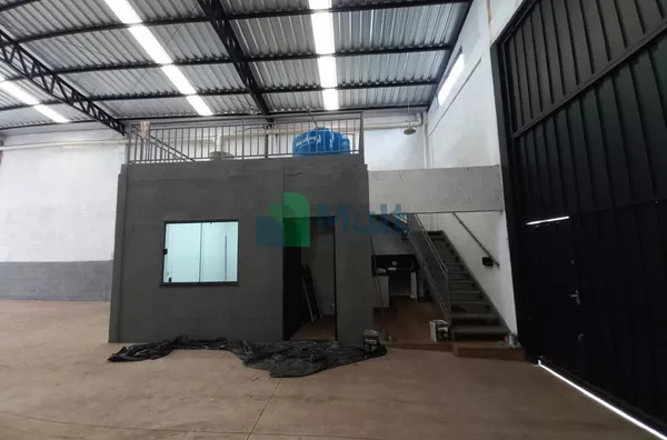 Galpão para Venda e Locação – 1 sala, 2 banheiros – 340,00 m² – Bairro Vila Carvalho | Ribeirão Preto/SP - Foto 3