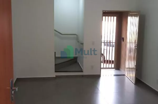 Galpão Comercial Novo em excelente localização no Bairro Jd. Anhanguera com 300m² de área...