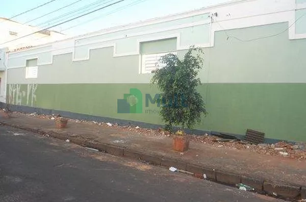 Área comercial à venda, Centro, Ribeirão Preto.