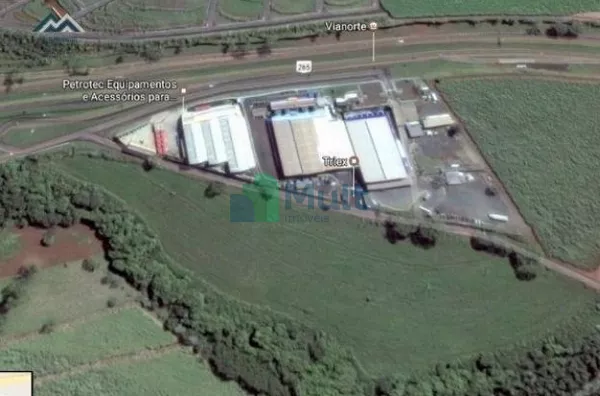 Fazenda em área industrial de Sertãozinho com 88906m² .