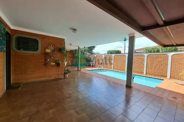 Casa com 4 quartos, sendo 1 suíte, 264 m² - venda ou aluguel - Boulevard - Ribeirão Preto/SP