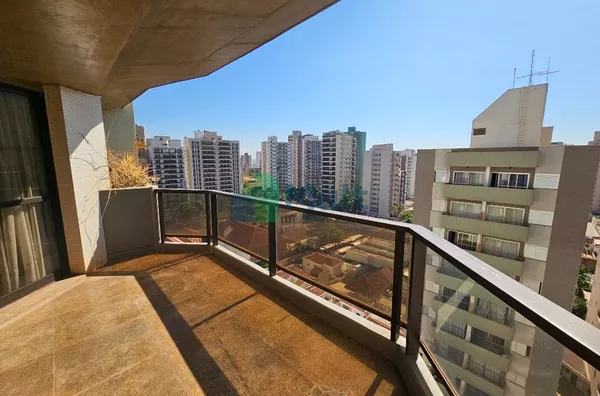 Lindo Apartamento de Alto Padrão localizado no Centro da Cidade, área nobre e andar alto, face...