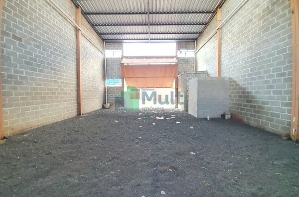 Galpão Comercial em ótima localização no Jd . Anhanguera com 320 m² próximo a Av. Bananal e...