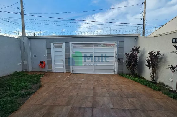 Casa Térrea localizada no Bairro Res. Palmares com terreno de  250 m² sendo 152 m² de construção. Excelente Oportunidade!