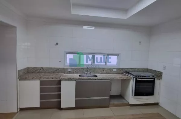 Sobrado no Condomínio Alphaville - Ribeirão Preto  - SP,  com 494,28m²  .