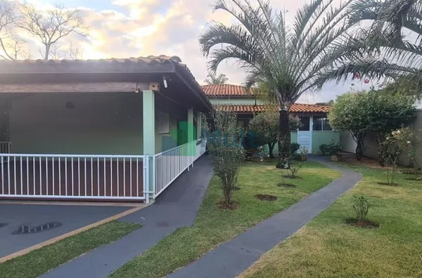 Linda Chácara no Cond. Eldorado com 1374m².