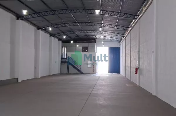 Galpão Jardim Anhanguera com localização próxima a Rod. Anhanguera com área construída de 510m² - Ribeirão Preto