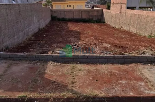 Terreno em excelente localização no Bairro City Ribeirão, Zona Sul, com 497,50m² de área total.
