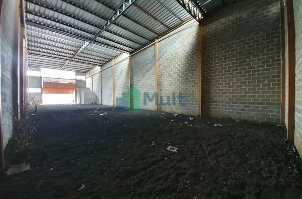 Galpão Comercial em ótima localização no Jd . Anhanguera com 320 m² próximo a Av. Bananal e...