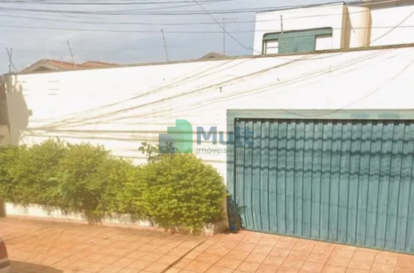 Excelente Sobrado Residencial/Comercial no Bairro Jardim América com 405m² de terreno e 315m² de área construída.