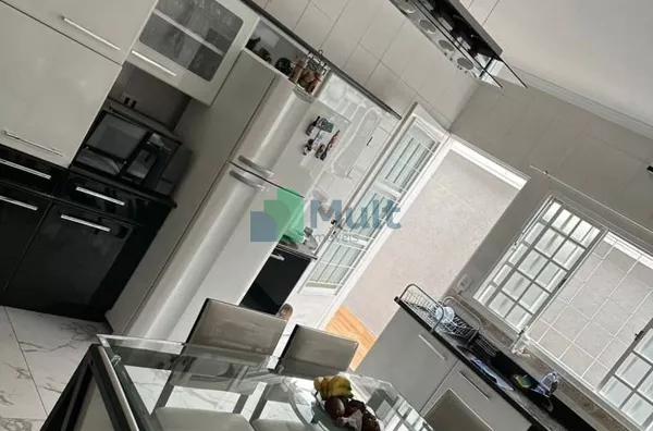 Casa em excelente localização no Bairro Palmares com terreno de 168m² e 147m² de construção, pintura nova.