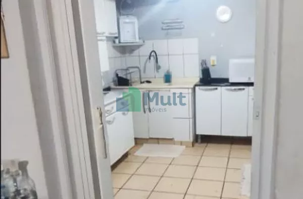 Sobrado localizado no Bairro Campos Elísios com 3 dormitórios.