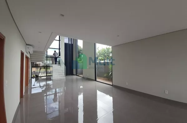 Casa nova, são 3 suítes, completa e com a cara da sua família!!!!