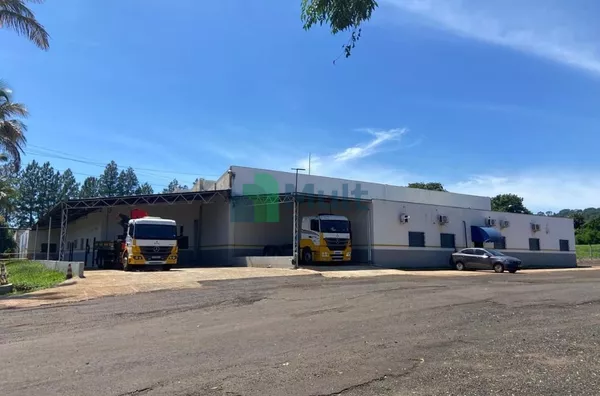 Galpão à venda, 4400 m² por R$ 10.500.000,00 - Centro - São Simão/SP