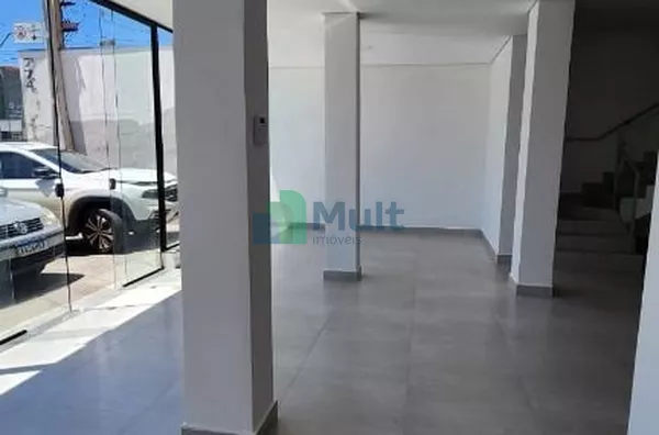 Imóvel Comercial no Bairro Vila Seixas, para Locação com 350m2 de área útil em Ribeirão Preto - SP