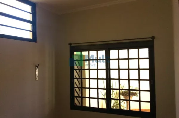 Casa Térrea com piscina em ótima localização no Bairro Lagoinha com terreno de 420m² e  218,88m² de área útil.
