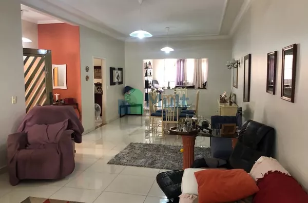 Casa à venda, 270 m² por R$ 730.000,00 - Jardim São Luiz - Ribeirão Preto/SP